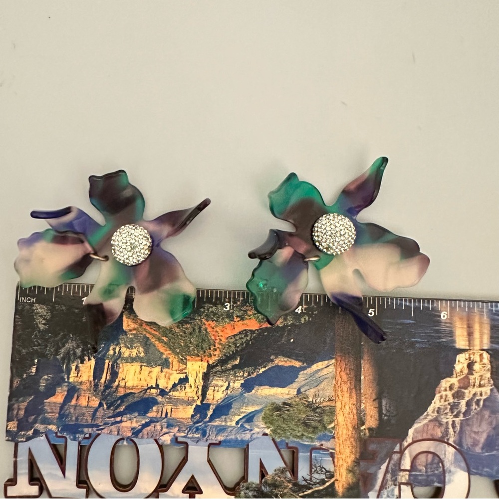 Lele Sadoughi Crystal Lily Earrings - Picture 12 of 14